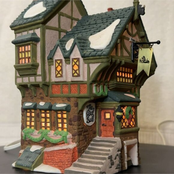 Dept 56 Pied Bull Inn Dickens Village Lighted Christmas Decoration from 1993 - Picture 2 of 10